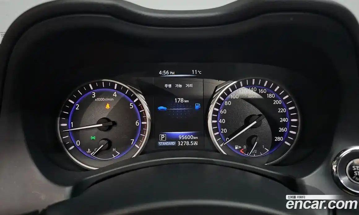 Infiniti Q50 2016 2.1 Автомат в Москве № 433524, фото 8