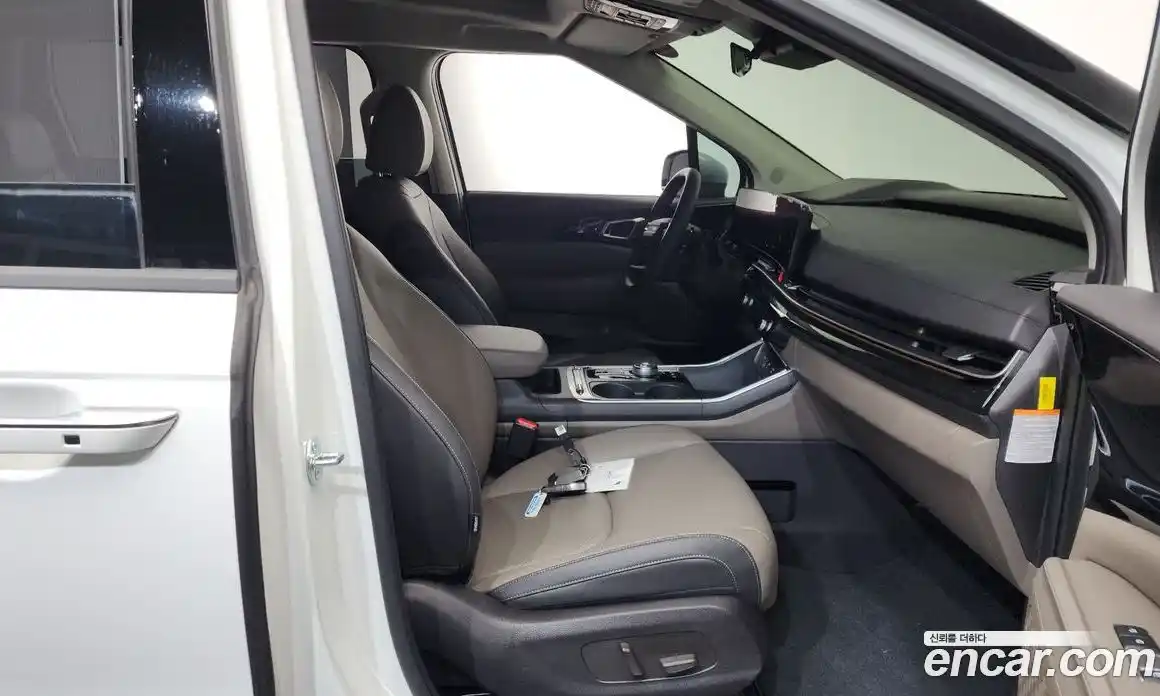 Kia Canival 2025 1.6 Автомат в Москве № 451094, фото 11