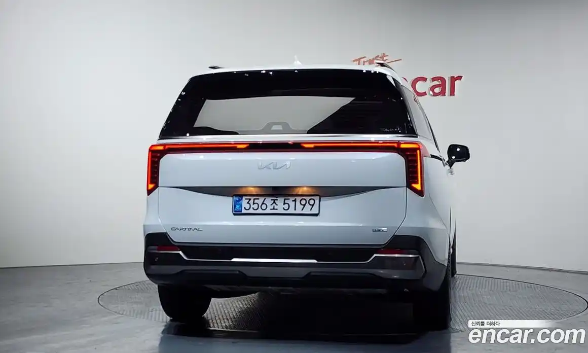 Kia Canival 2025 1.6 Автомат в Москве № 451094, фото 4