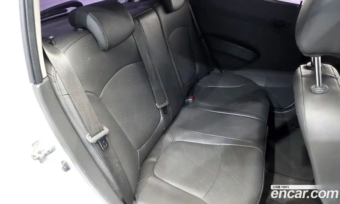 Chevrolet Spark 2014 1.0 Автомат в Москве № 455228, фото 12