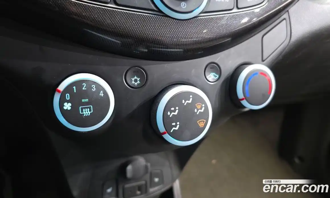 Chevrolet Spark 2014 1.0 Автомат в Москве № 455228, фото 17