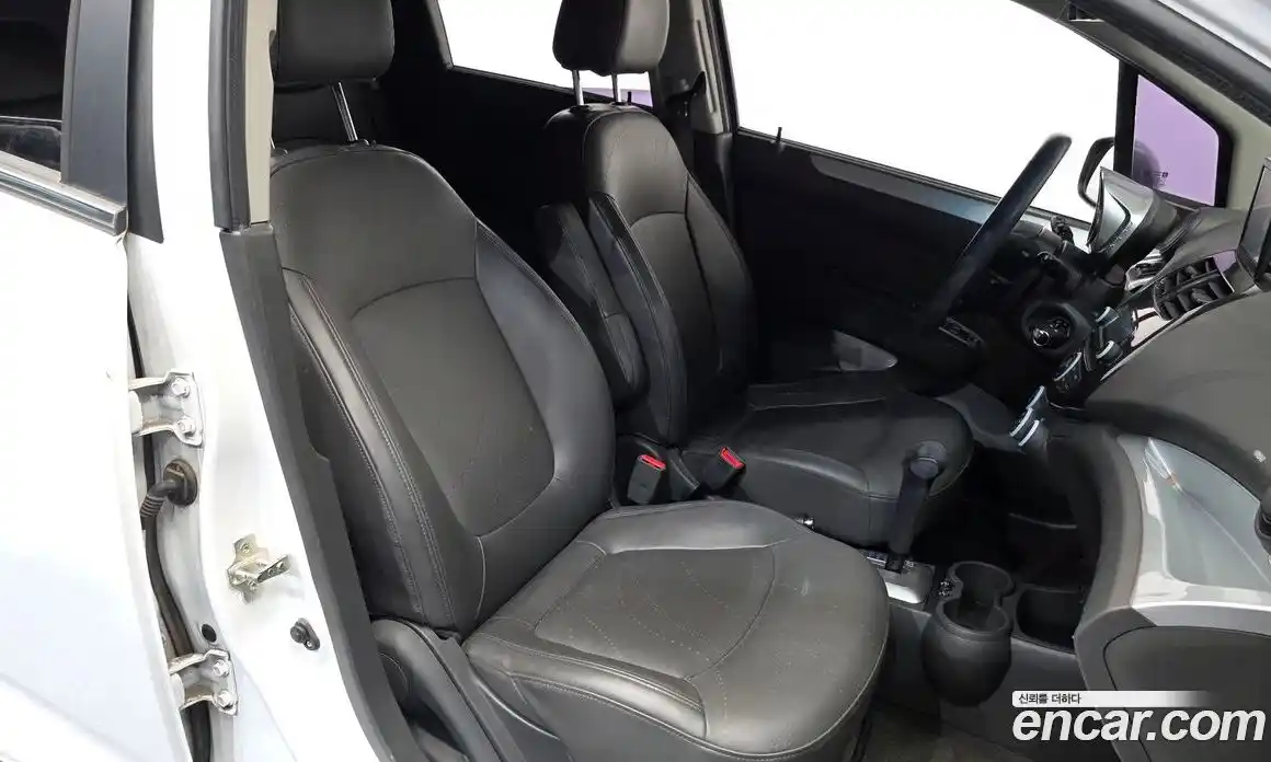 Chevrolet Spark 2014 1.0 Автомат в Москве № 455228, фото 10