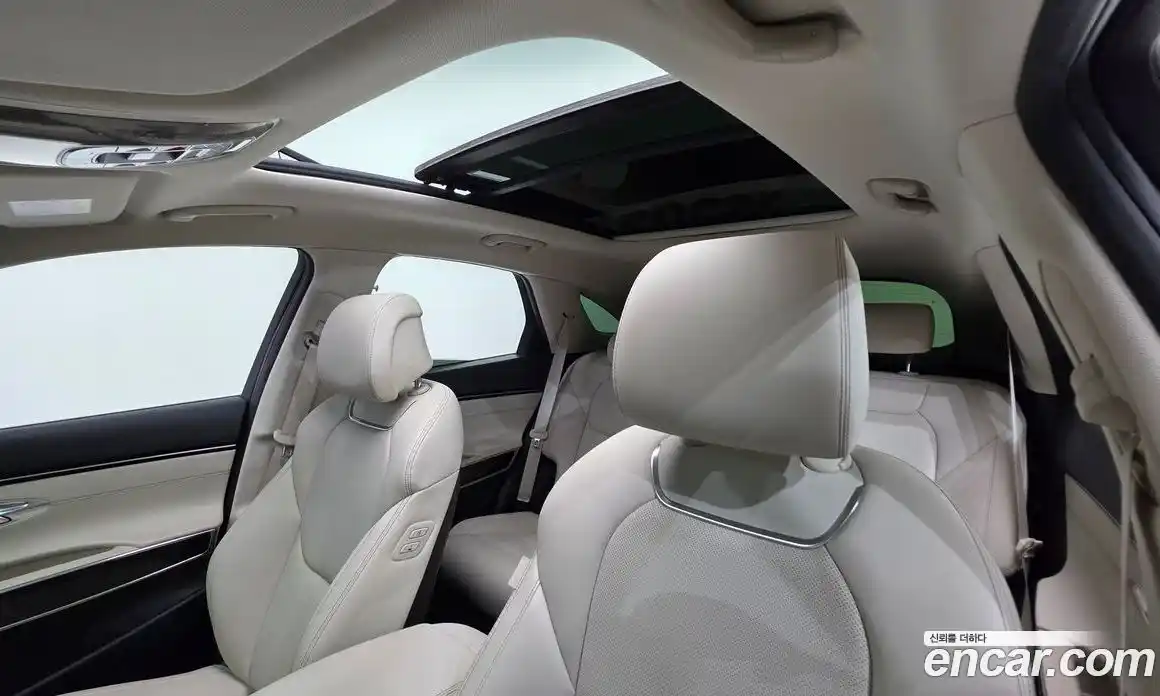 Genesis GV70 2024 2.5 Автомат в Москве № 462134, фото 11