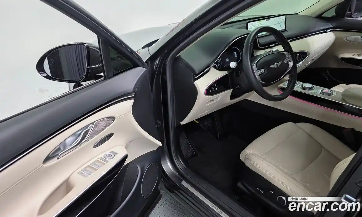 Genesis GV70 2024 2.5 Автомат в Москве № 462134, фото 12