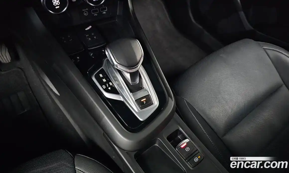 Renault XM3 2023 1.6 Автомат в Москве № 462943, фото 9