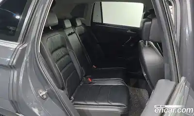 Volkswagen Tiguan 2018 2.0 Автомат в Москве № 463999, миниатюра 12