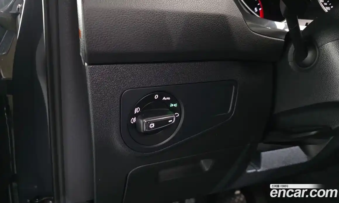 Volkswagen Tiguan 2018 2.0 Автомат в Москве № 463999, фото 18