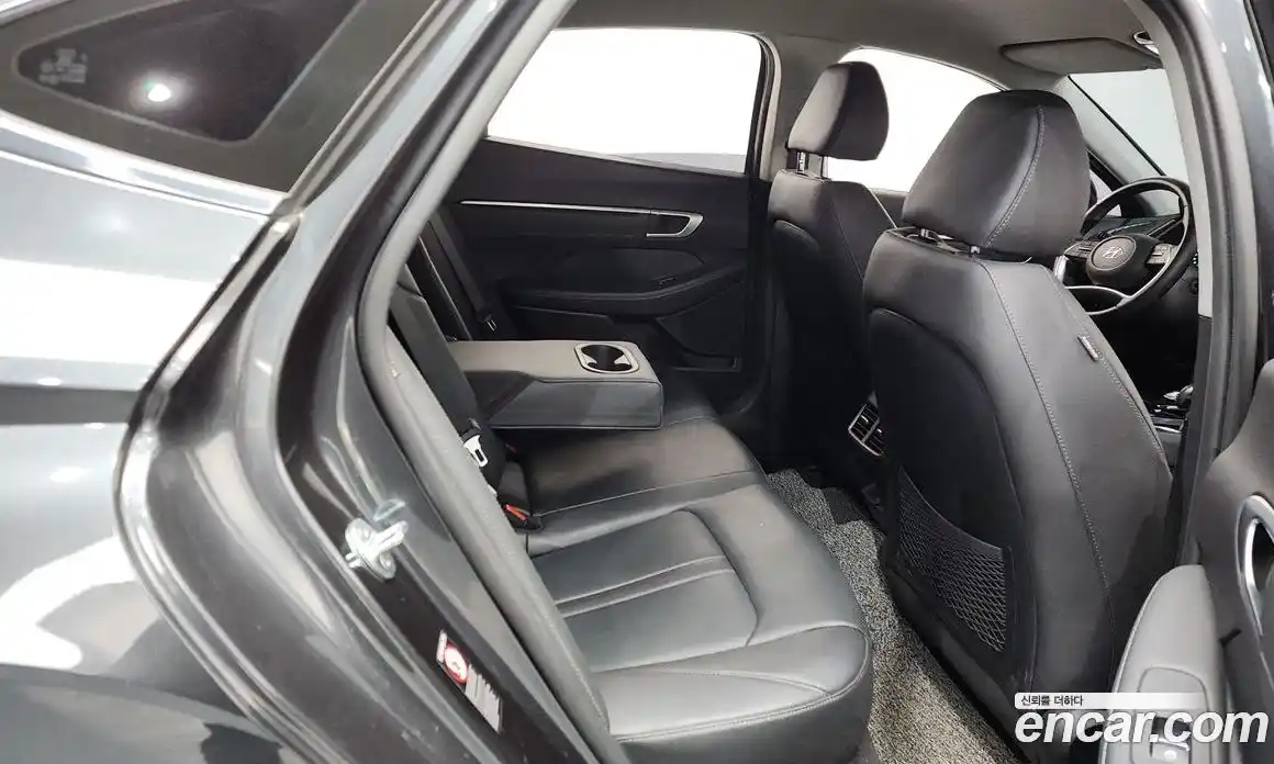 Hyundai Sonata 2022 1.6 Автомат в Москве № 46894, фото 5