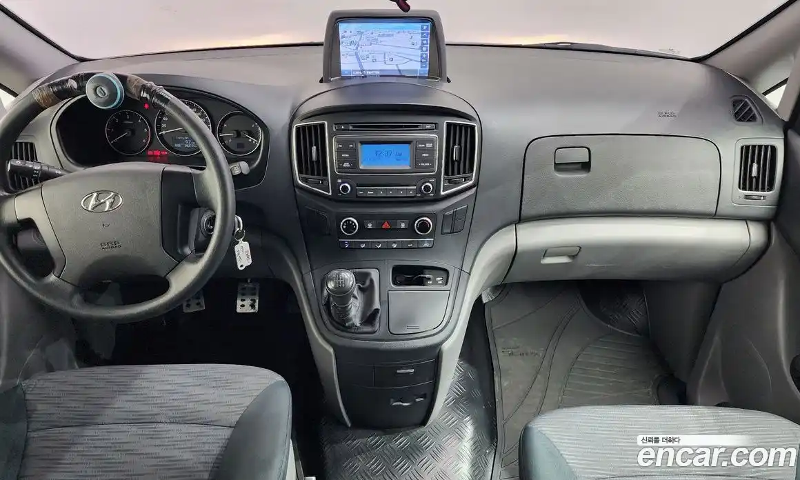 Hyundai Starex 2018 2.5 Механическая в Москве № 47018, фото 9