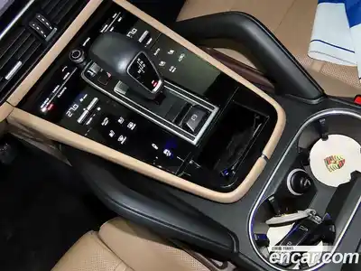 Porsche Cayenne 2020 3.0 Автомат в Москве № 470914, миниатюра 12