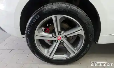 Jaguar F-Pace 2017 3.0 Автомат в Москве № 474264, миниатюра 5