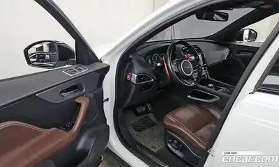 Jaguar F-Pace 2017 3.0 Автомат в Москве № 474264, миниатюра 10