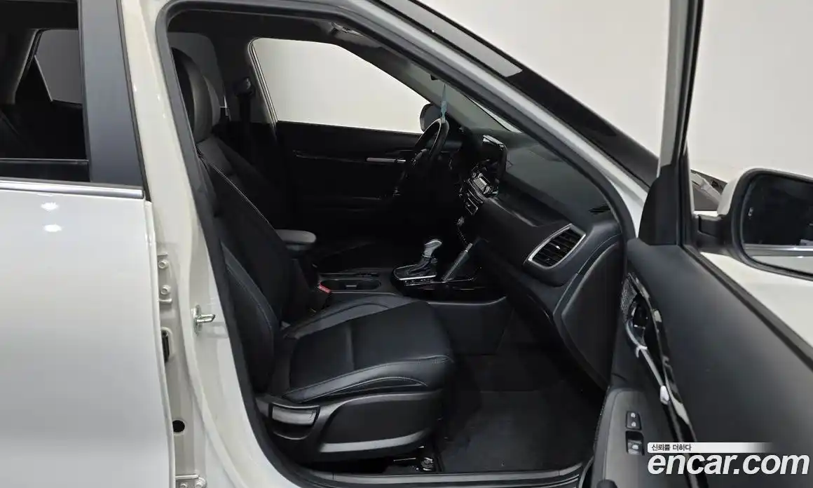 Kia Seltos 2022 1.6 Автомат в Москве № 51260, фото 18