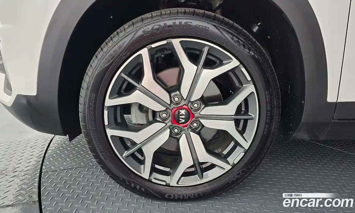 Kia Seltos 2022 1.6 Автомат в Москве № 51260, фото 19