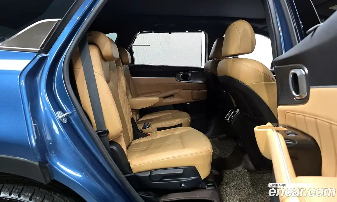 Kia Sorento 2021 1.6 Автомат в Москве № 52356, фото 7