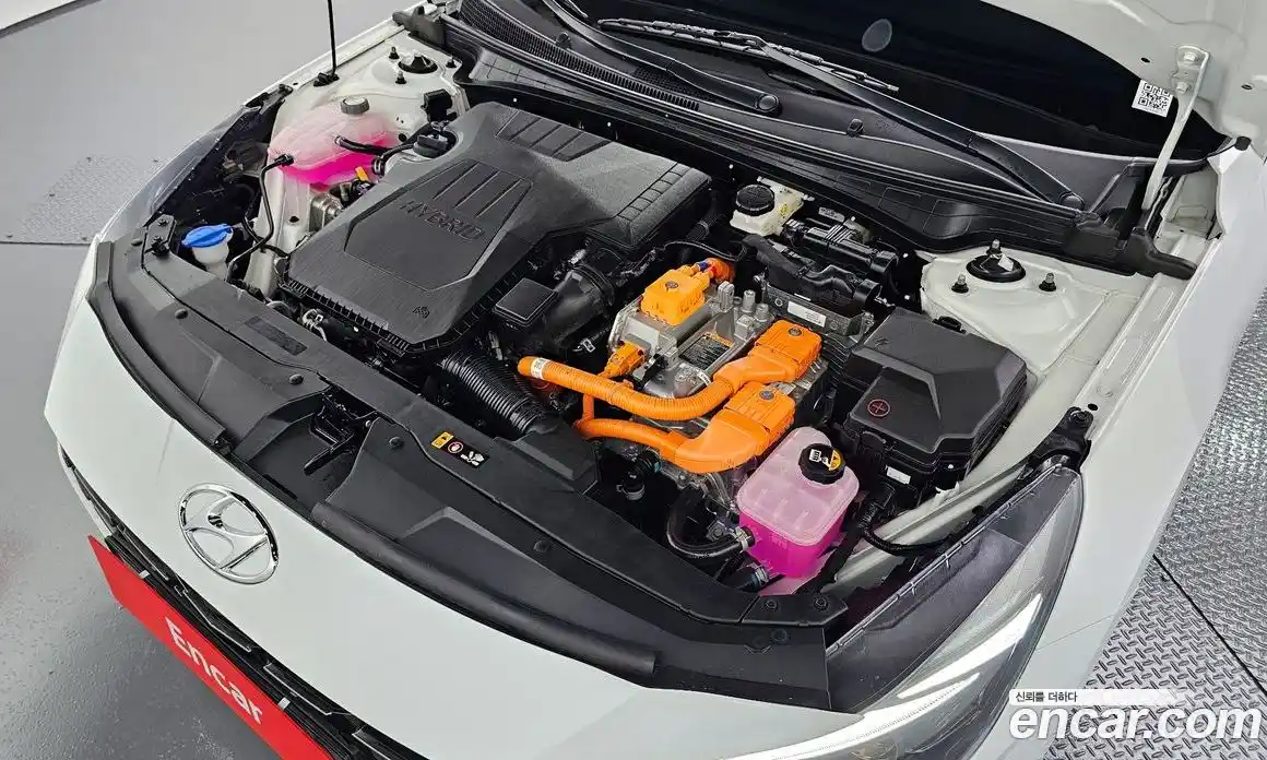 Hyundai Avante 2023 1.6 Автомат в Москве № 5400, фото 4