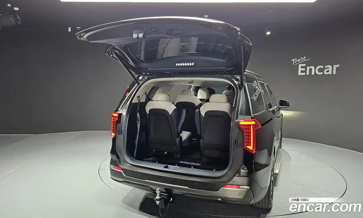 Kia Canival 2025 1.6 Автомат в Москве № 54490, фото 11