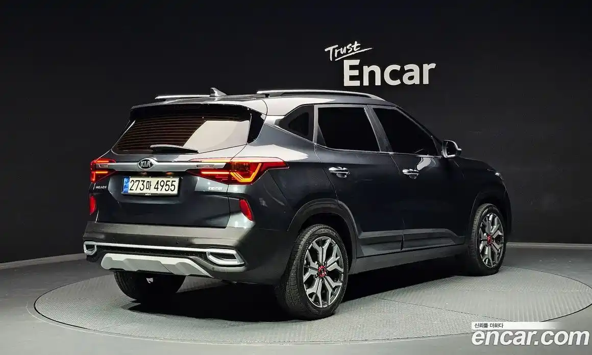 Kia Seltos 2022 1.6 Автомат в Москве № 55762, фото 20