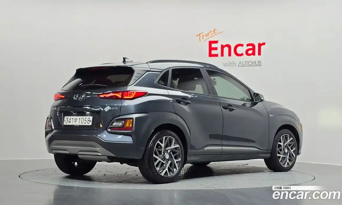 Hyundai Kona 2020 1.6 Автомат в Москве № 9067, фото 1