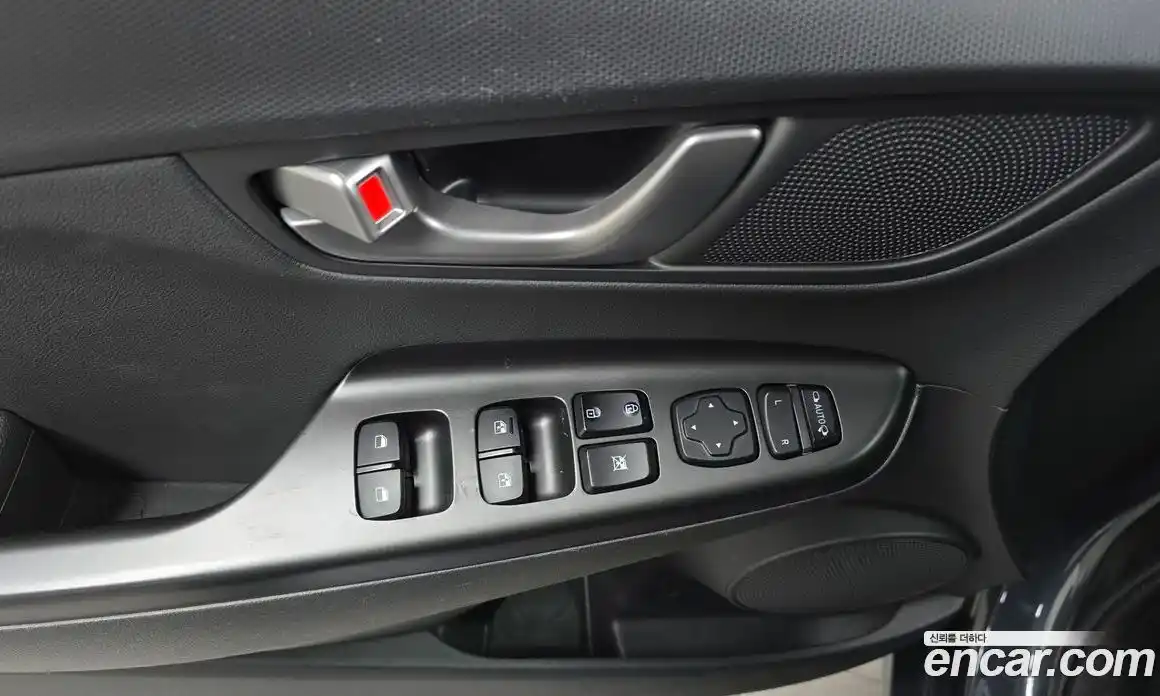 Hyundai Kona 2020 1.6 Автомат в Москве № 9067, фото 19