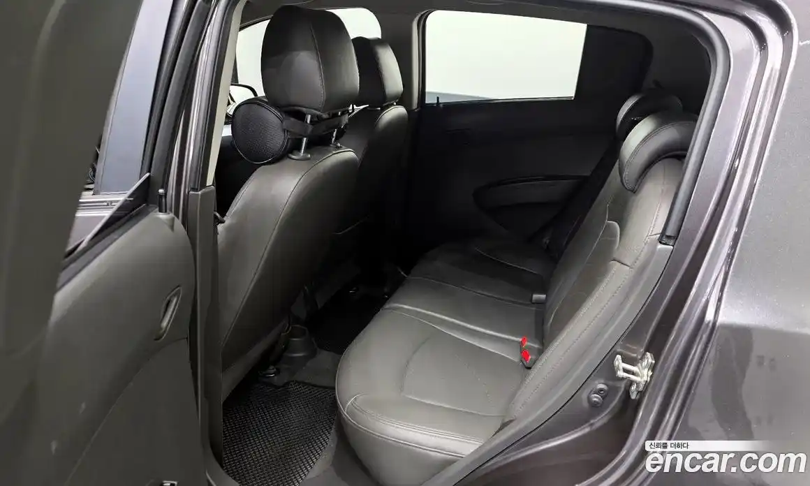 Chevrolet Spark 2013 1.0 Автомат в Москве № 104313, фото 8