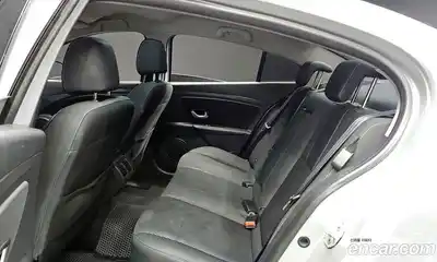 Renault SM3 2015 1.6 Автомат в Москве № 106368, миниатюра 7