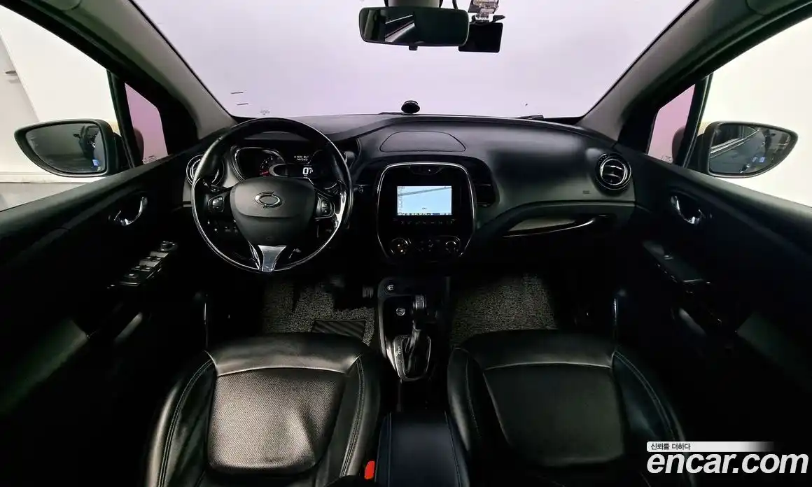 Renault QM3 2017 1.5 Автомат в Москве № 106988, фото 1