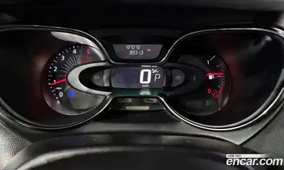 Renault QM3 2017 1.5 Автомат в Москве № 106988, миниатюра 12