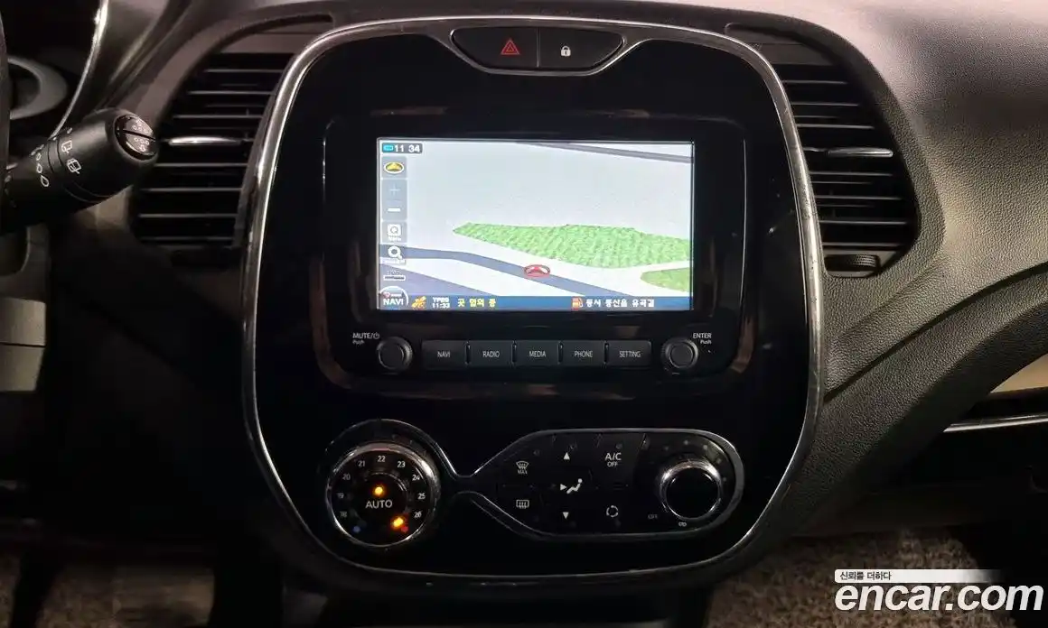 Renault QM3 2017 1.5 Автомат в Москве № 106988, фото 14