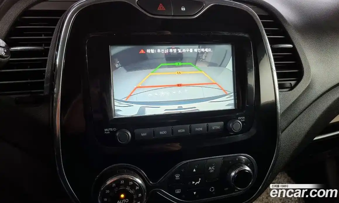 Renault QM3 2017 1.5 Автомат в Москве № 106988, фото 4