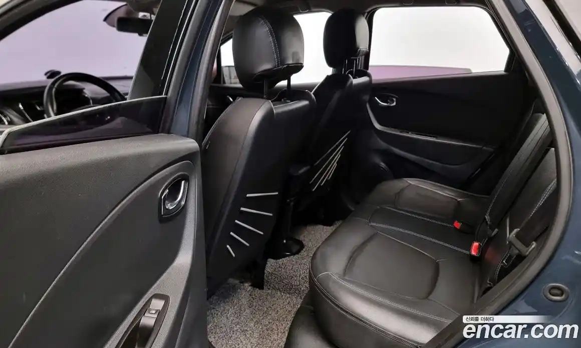 Renault QM3 2017 1.5 Автомат в Москве № 106988, фото 6