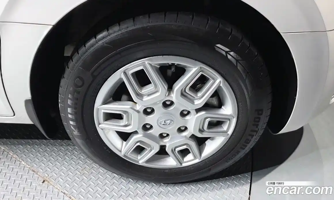 Hyundai Staria 2023 2.2 Автомат в Москве № 108452, фото 5