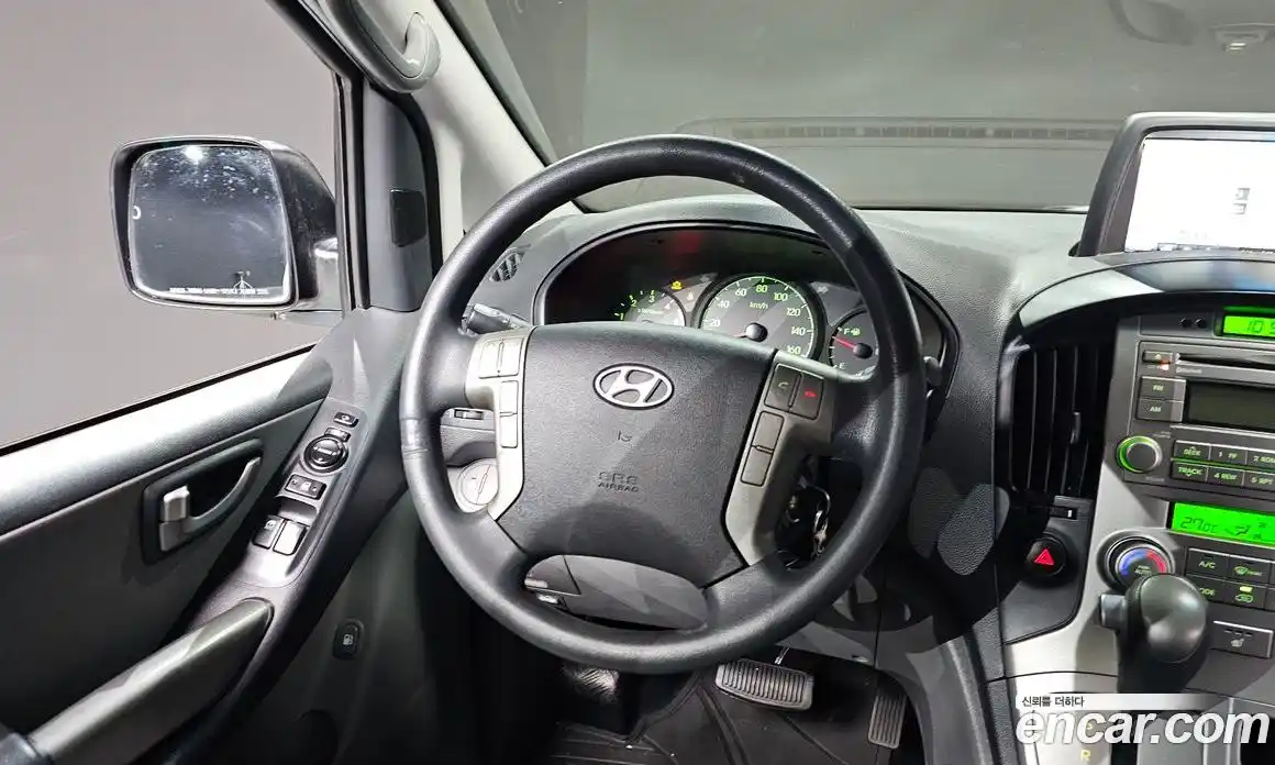 Hyundai Starex 2014 2.5 Автомат в Москве № 111779, фото 12