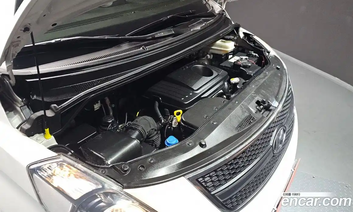 Hyundai Starex 2014 2.5 Автомат в Москве № 111779, фото 18