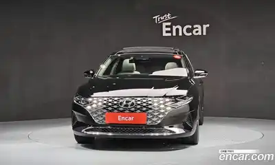 Hyundai Grandeur 2022 2.5 Автомат в Москве № 112240, миниатюра 3
