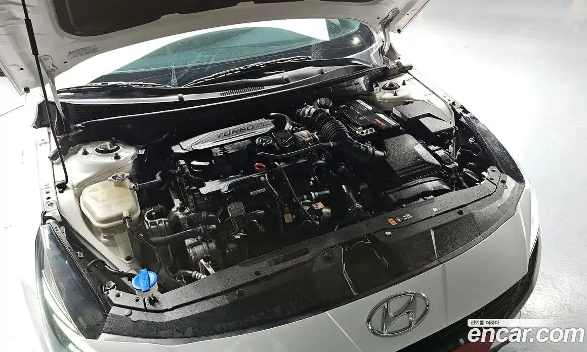 Hyundai Avante 2021 1.6 Механическая в Москве № 112953, фото 17