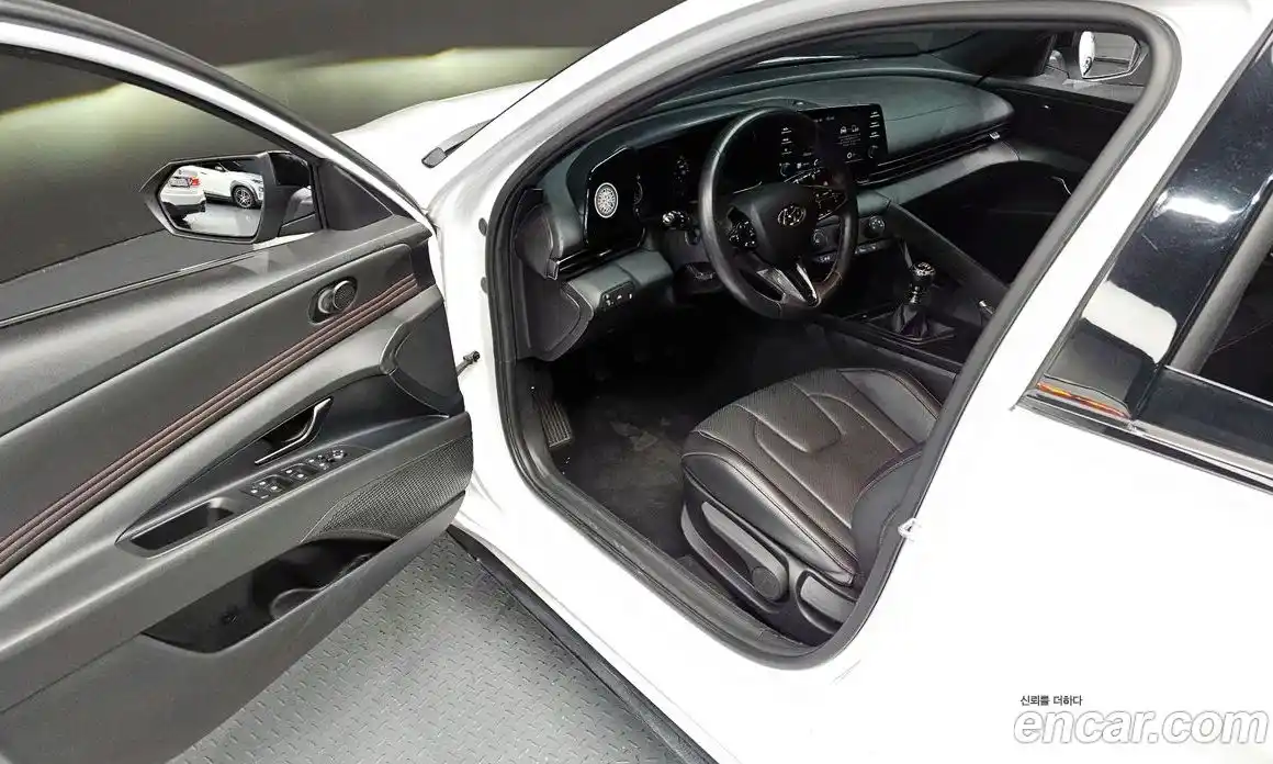 Hyundai Avante 2021 1.6 Механическая в Москве № 112953, фото 18