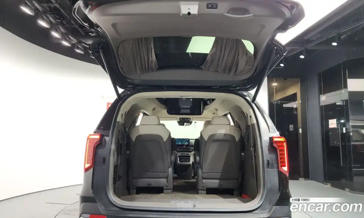 Kia Canival 2025 1.6 Автомат в Москве № 114250, фото 11