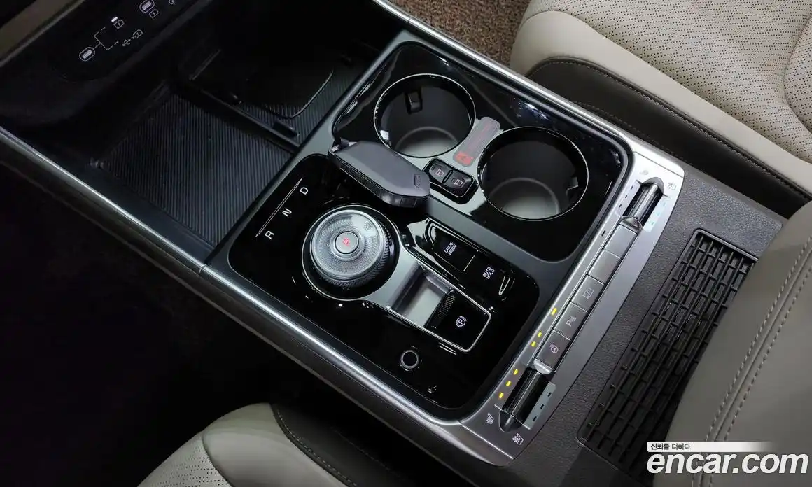 Kia Canival 2025 1.6 Автомат в Москве № 114250, фото 12