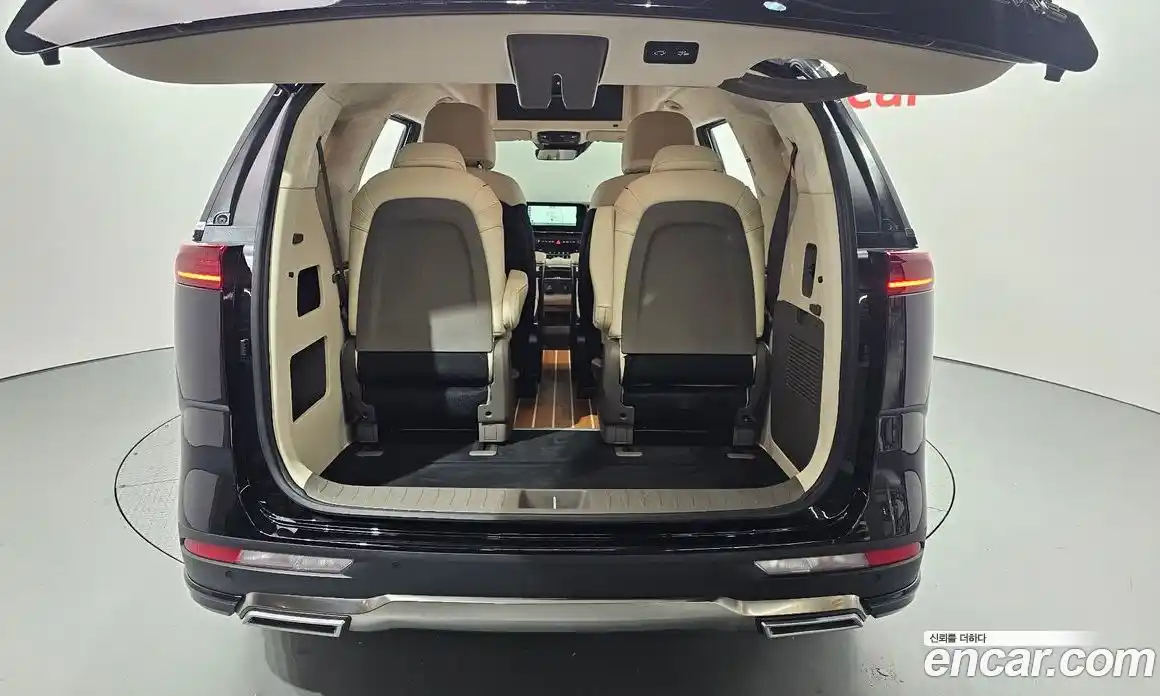 Kia Canival 2023 3.5 Автомат в Москве № 115722, фото 11