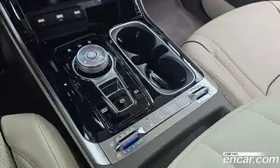 Kia Canival 2023 3.5 Автомат в Москве № 115722, миниатюра 4