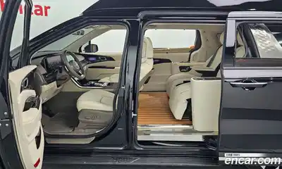 Kia Canival 2023 3.5 Автомат в Москве № 115722, миниатюра 9