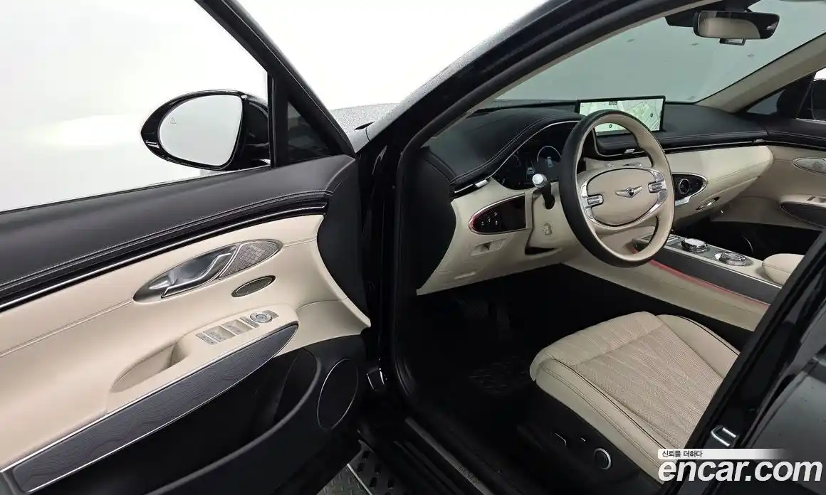 Genesis GV70 2023 2.5 Автомат в Москве № 116381, фото 8