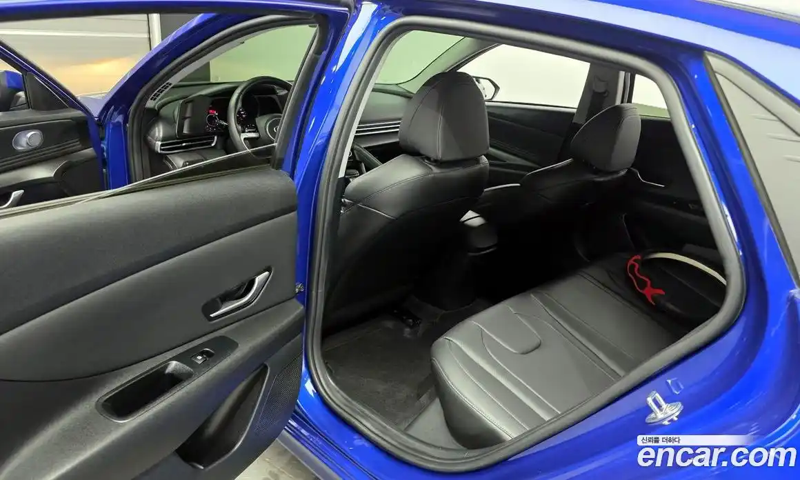 Hyundai Avante 2022 1.6 Автомат в Москве № 118255, фото 16