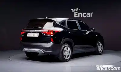 Kia Seltos 2023 1.6 Автомат в Москве № 121105, миниатюра 2