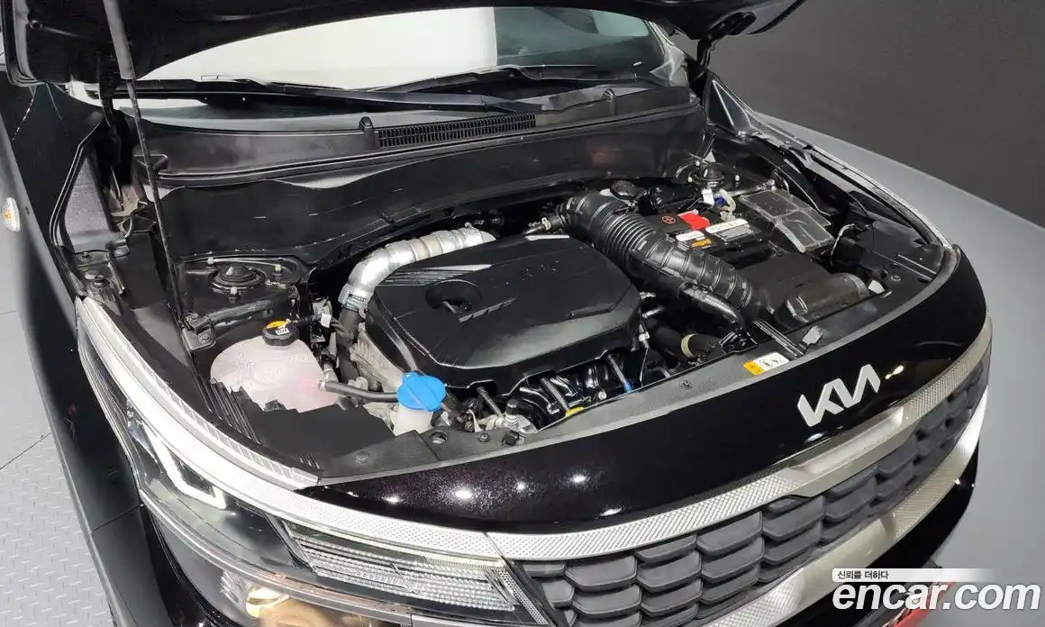 Kia Seltos 2023 1.6 Автомат в Москве № 121105, фото 6