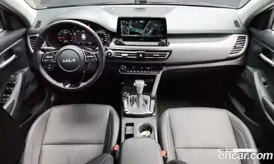 Kia Seltos 2023 1.6 Автомат в Москве № 121105, миниатюра 7