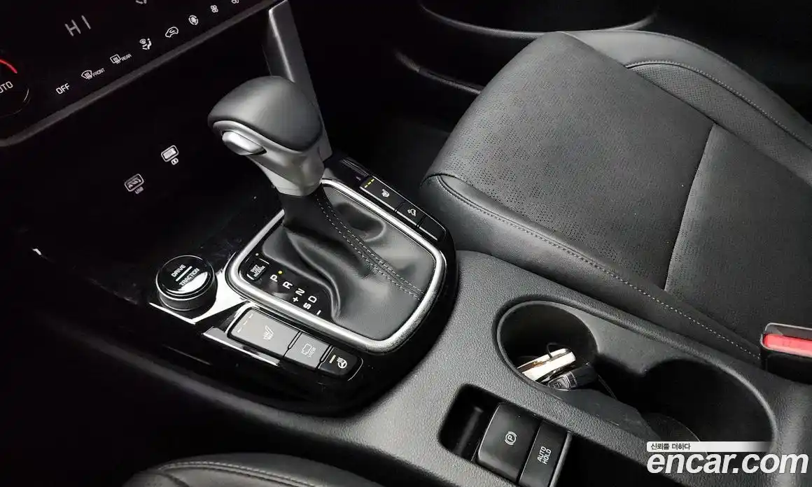 Kia Seltos 2023 1.6 Автомат в Москве № 121105, фото 9