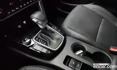 Kia Seltos 2023 1.6 Автомат в Москве № 121105, миниатюра 9