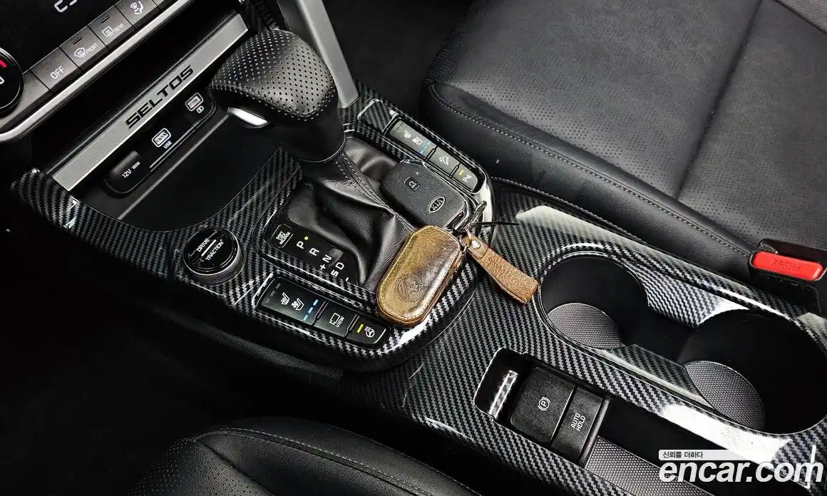 Kia Seltos 2021 1.6 Автомат в Москве № 121425, фото 13